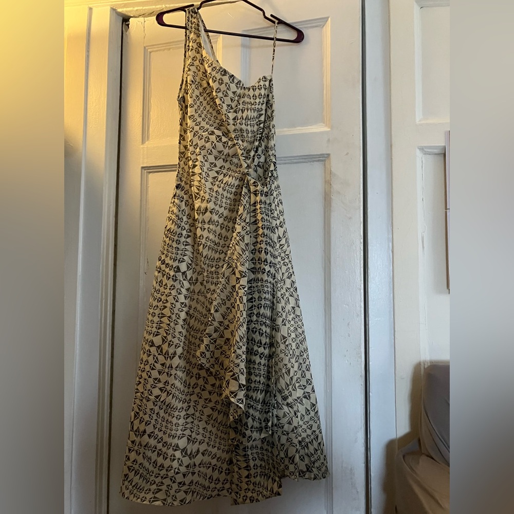 Chic Asymmetrical Green and Cream Silk Cotton Dress